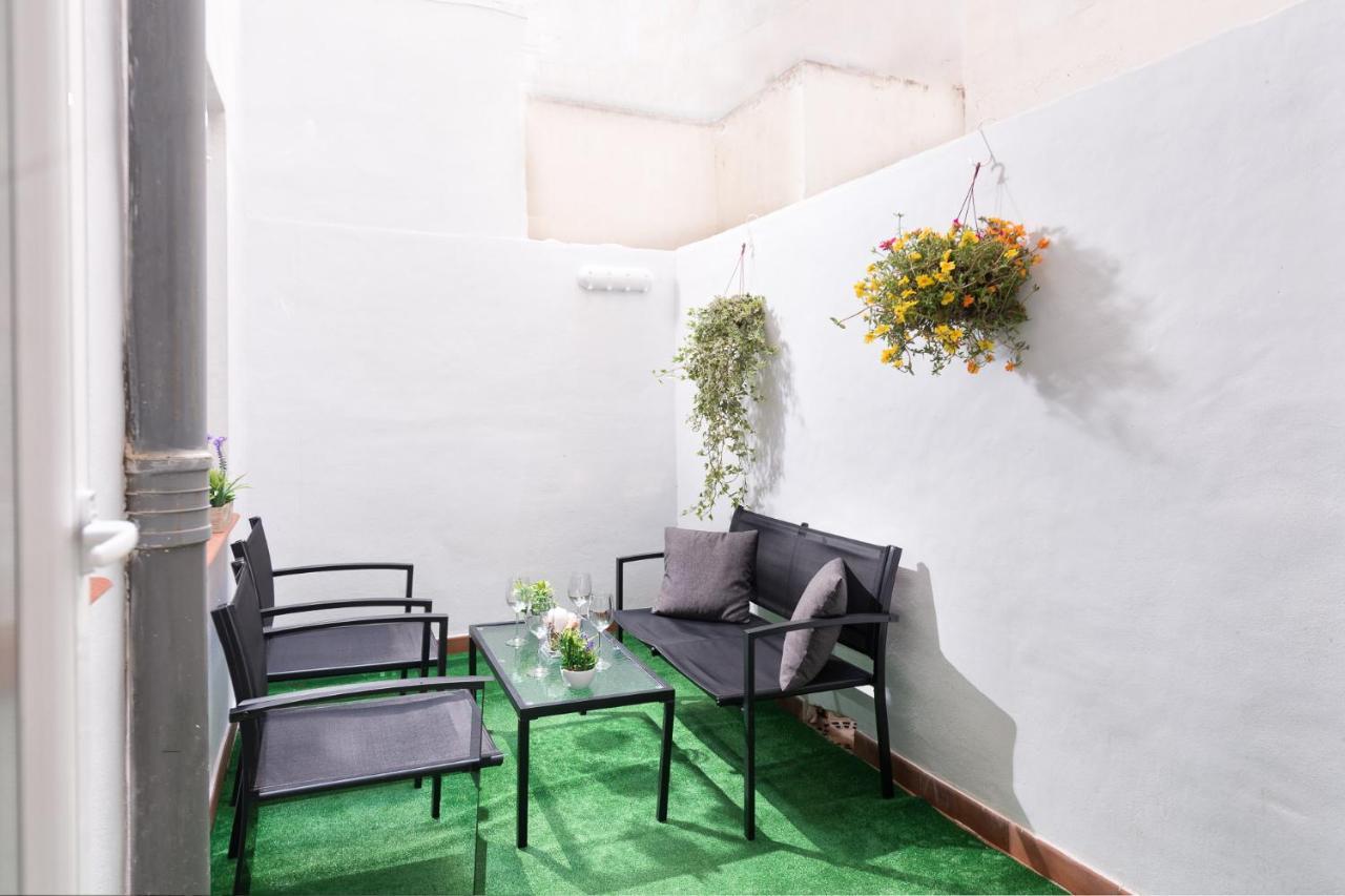 Cozy 3 Bed Apartment In The Heart Of Alicante Kültér fotó