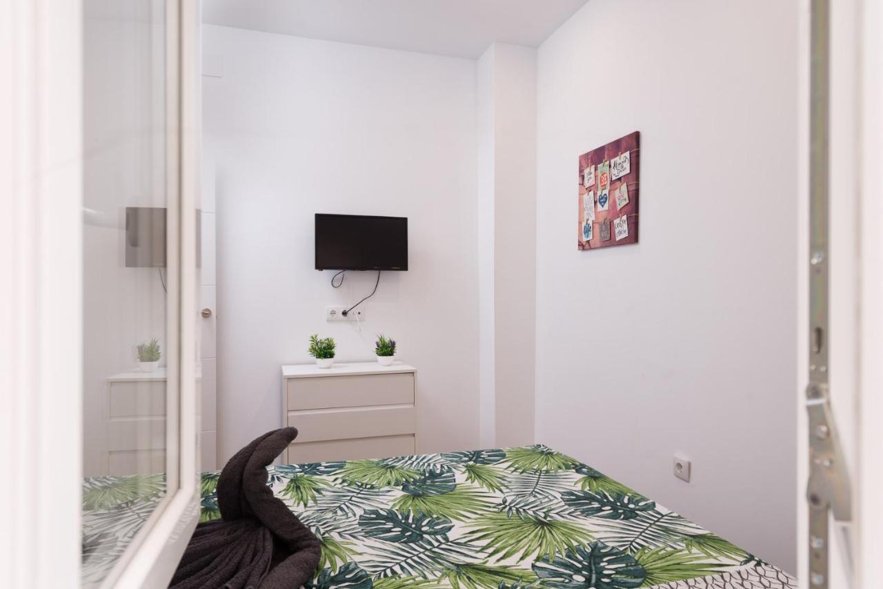 Cozy 3 Bed Apartment In The Heart Of Alicante Kültér fotó